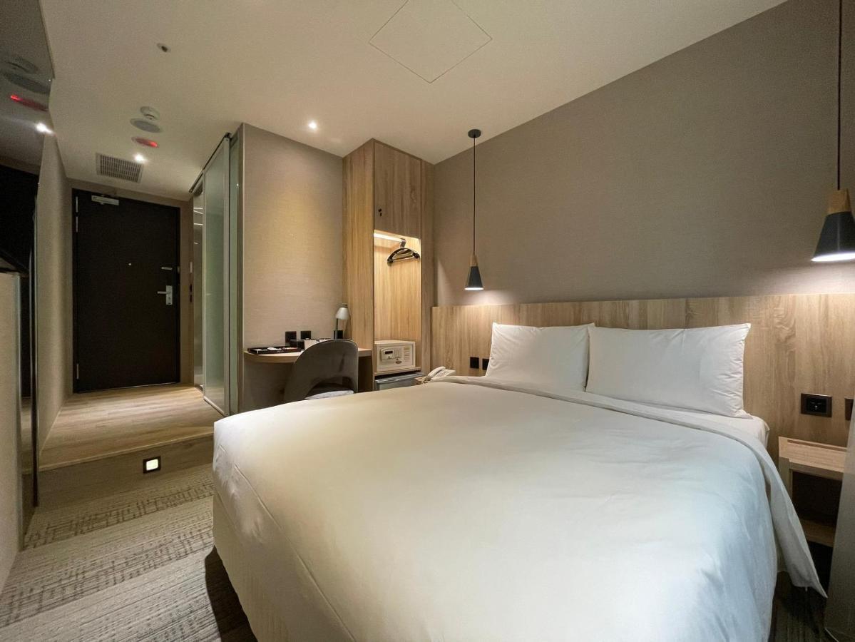 N Hotel Taipei Extérieur photo