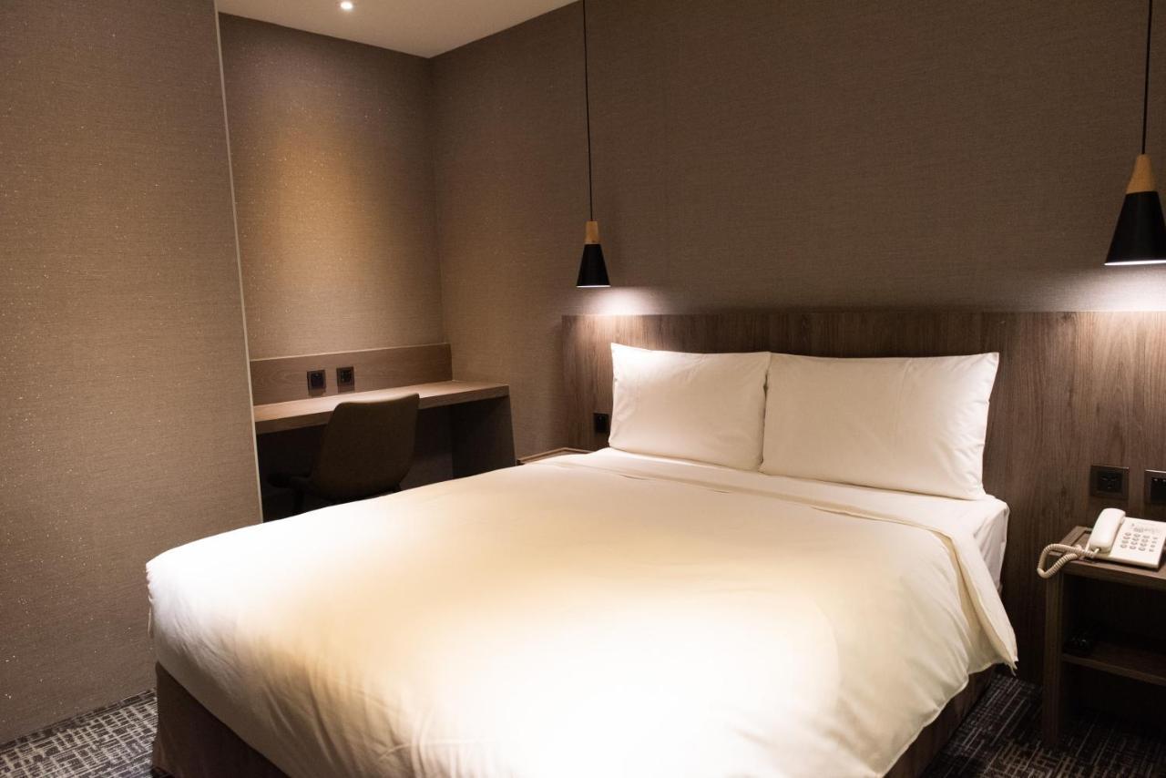 N Hotel Taipei Extérieur photo